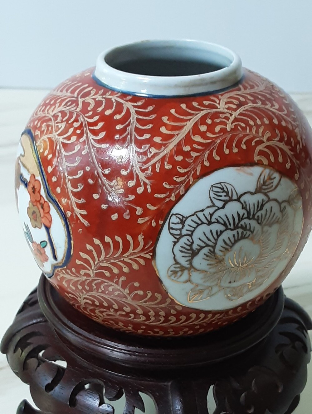 Vintage Imari Terracotta Red Hand-Painted Floral Porcelain Ginger Jar 4.5"